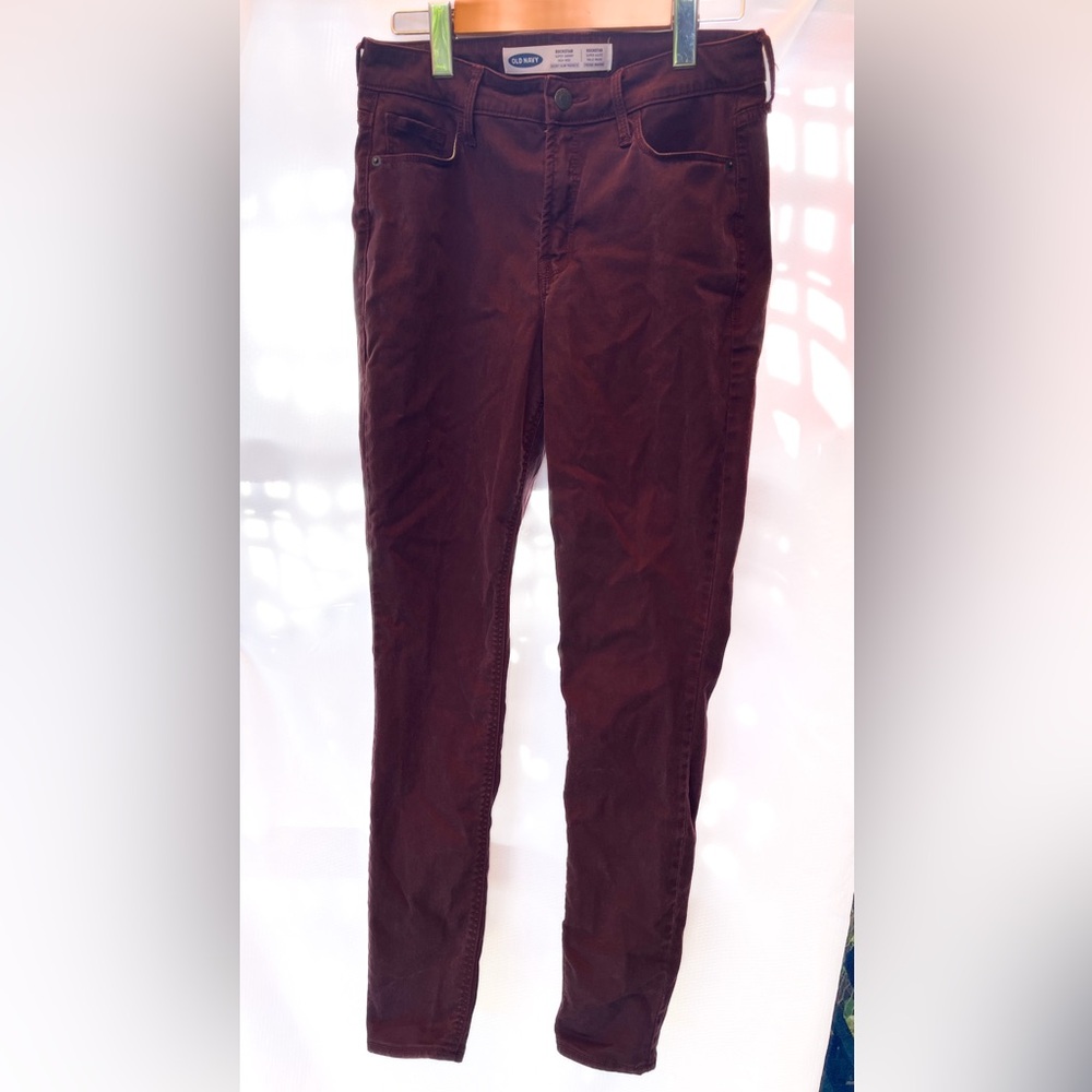 Old Navy  Rockstar Super Skinny High Rise Jeans (size 8)